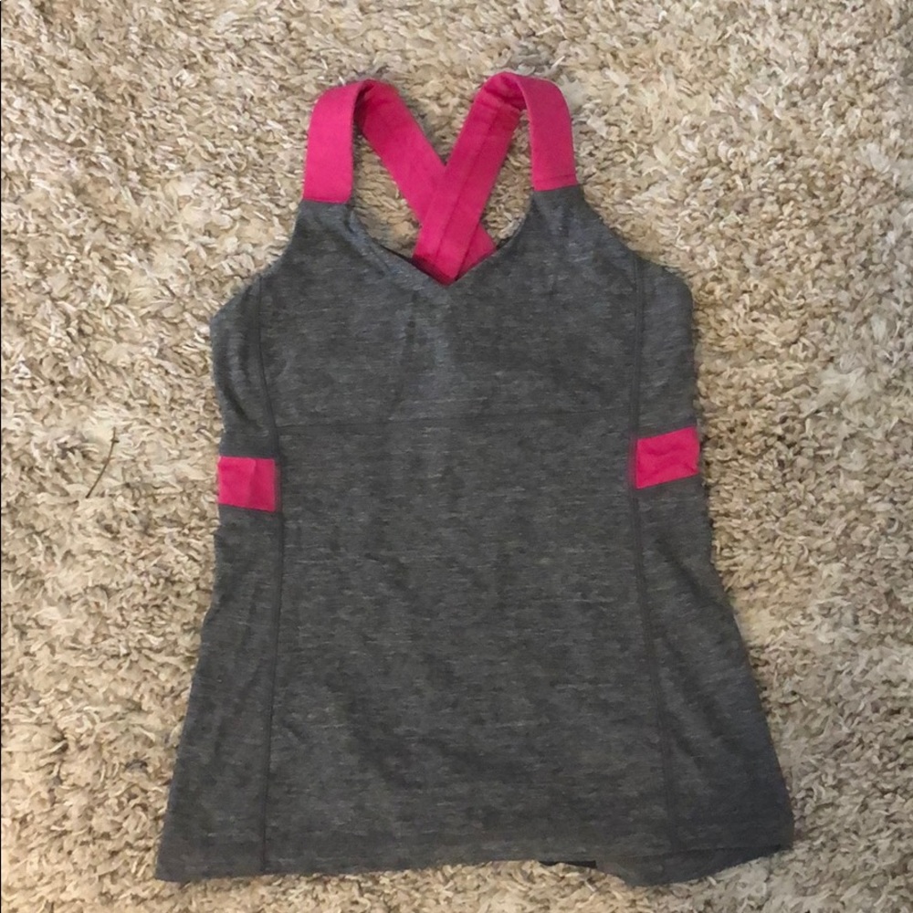 Lululemon workout top w support straps